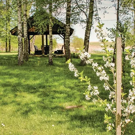 Beautiful In With 6 Bedrooms And Wifi Milakowo