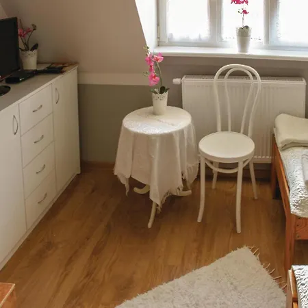 Beautiful In With 6 Bedrooms And Wifi *
